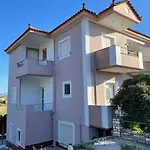 For Relaxed Holidays 3 *